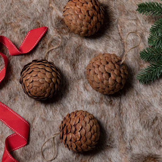 Pine Cone Ornaments (4 Pack)